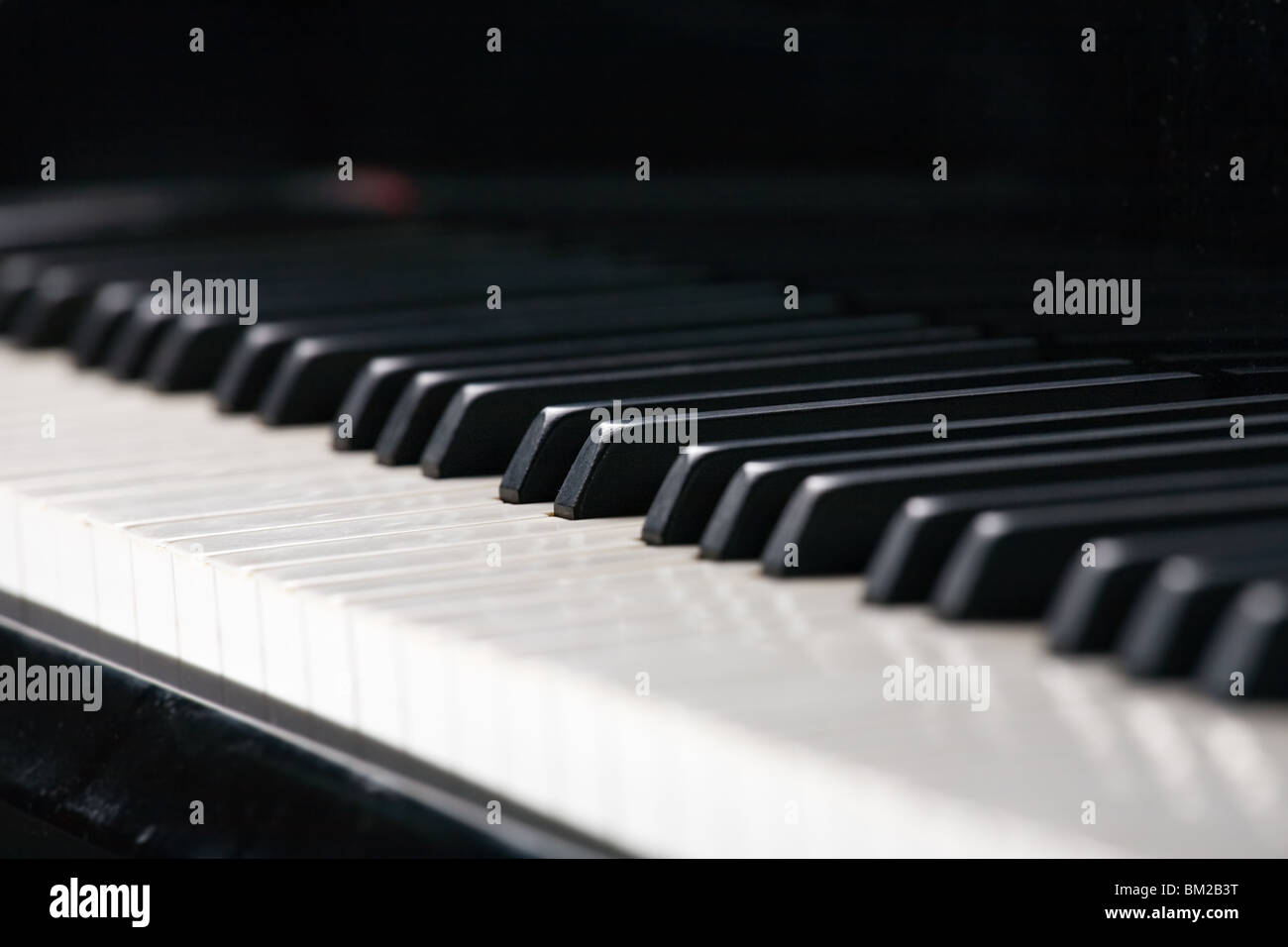 Pianoforte classico tastiera close-up con il fuoco selettivo Foto Stock