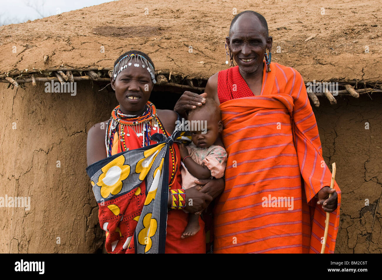 Famiglia Masai, il Masai Mara, Kenya, Africa orientale Foto Stock