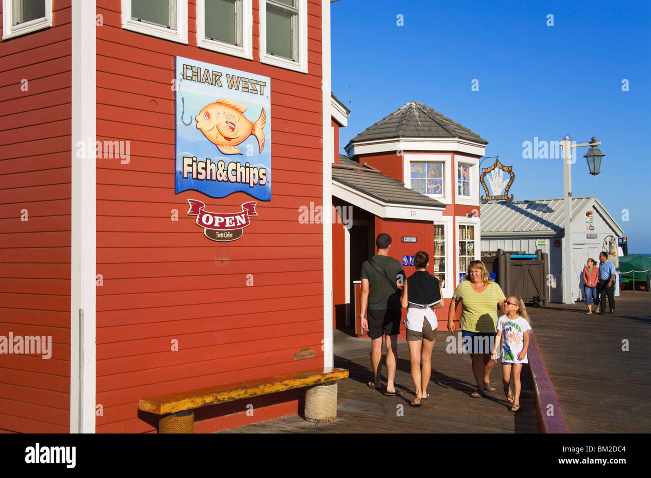 Store su Stearns Wharf, Santa Barbara Porto, CALIFORNIA, STATI UNITI D'AMERICA Foto Stock