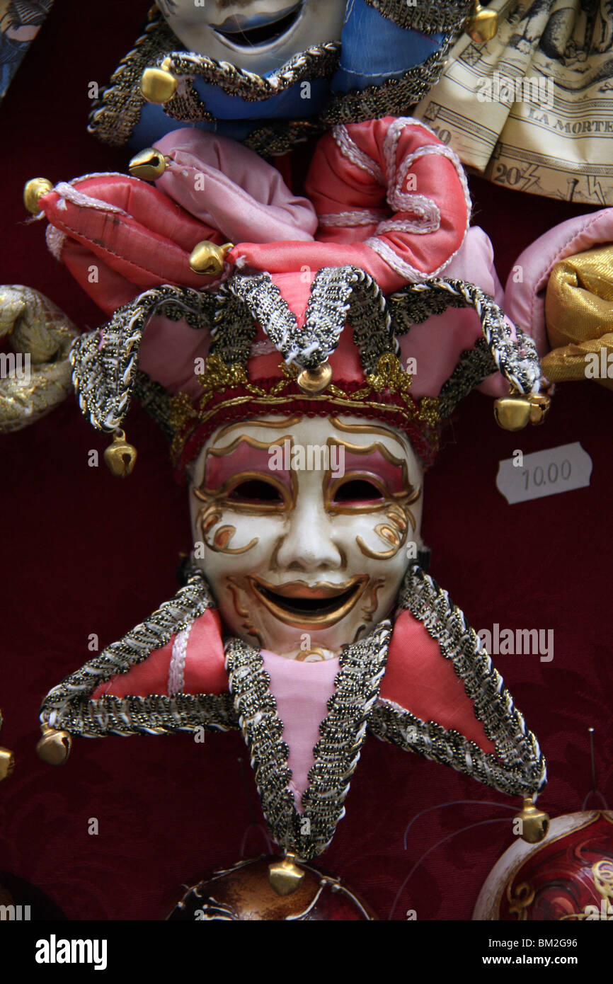 Maschere di Carnevale dispalyed per la vendita in un negozio,Venezia,l'Italia,l'Europa Foto Stock