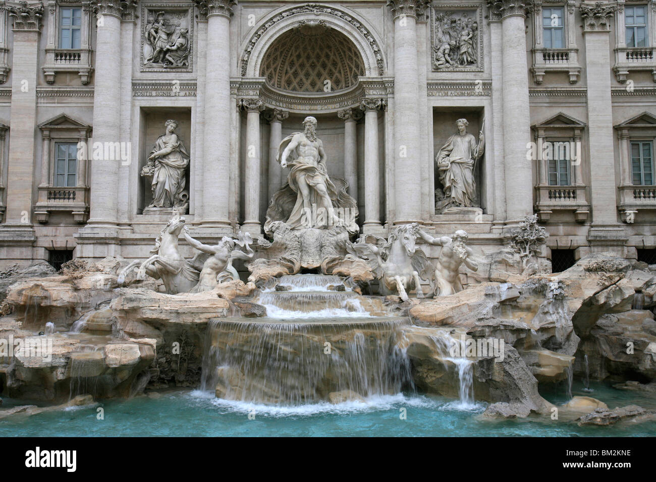 Fontana di Trevi da Nicola Salvi risalente al XVII secolo, Roma, lazio, Italy Foto Stock