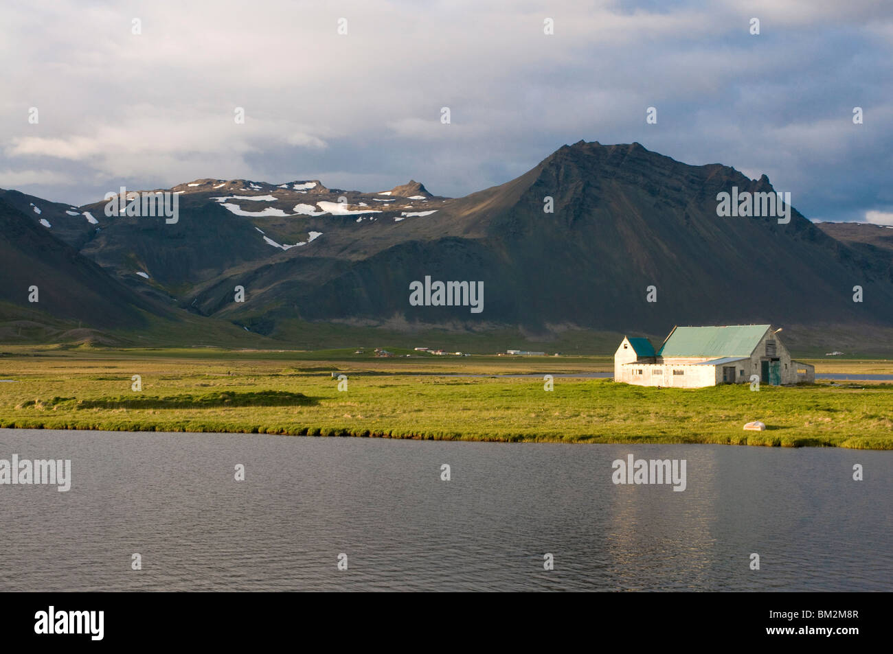 Lonely farm in western Islanda, Islanda, regioni polari Foto Stock