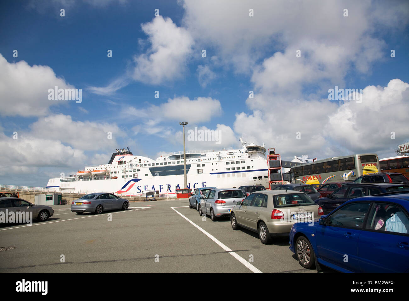 Seafrance nave traghetto al porto di Calais, Francia Foto Stock