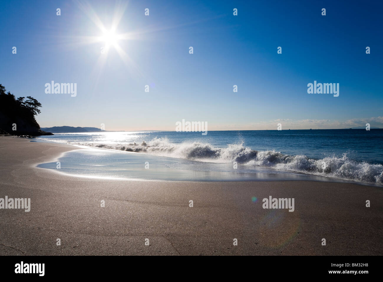 Sole e mare Foto Stock