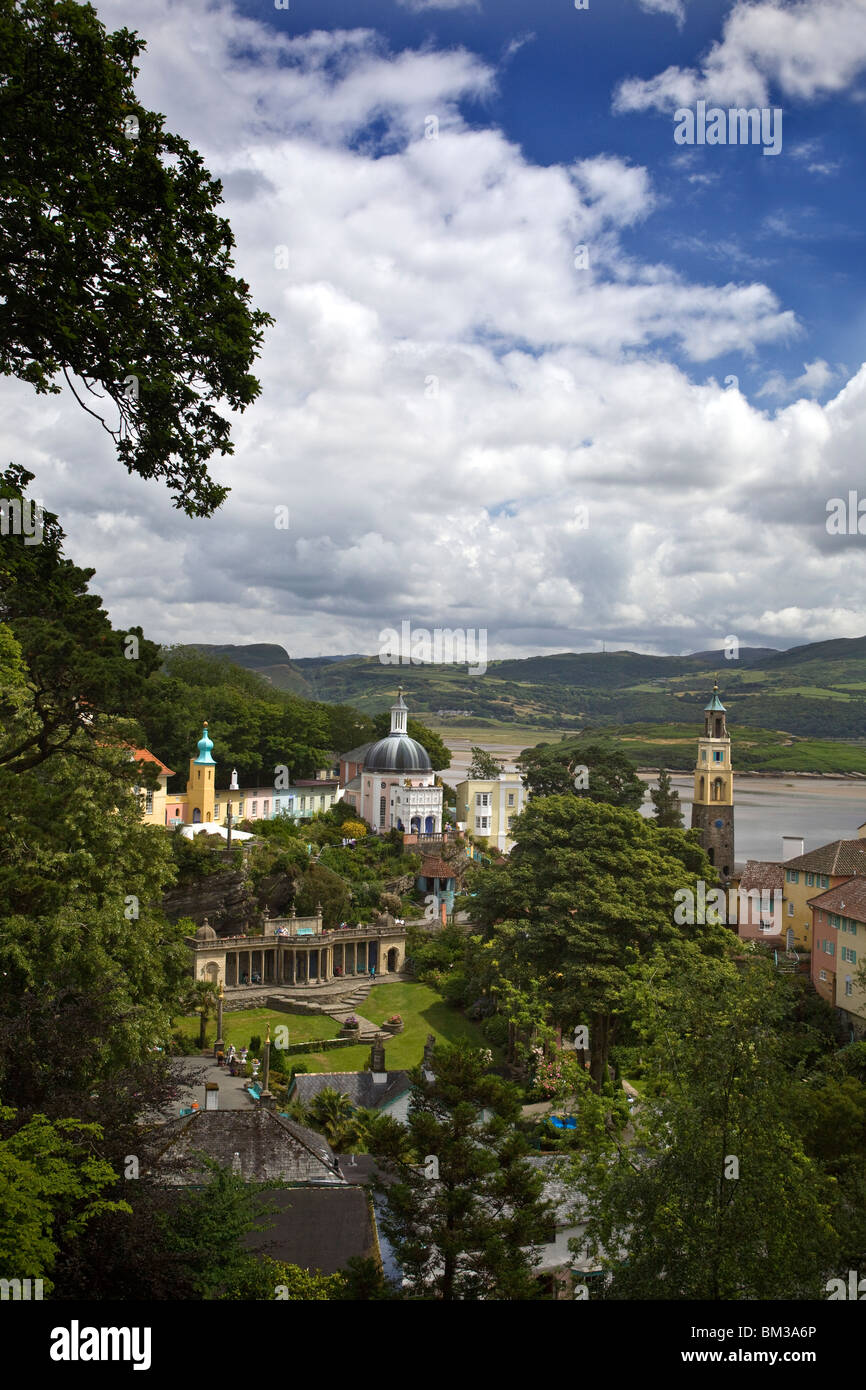 Portmeirion Village nel Gwynedd Galles del Nord Regno Unito Foto Stock