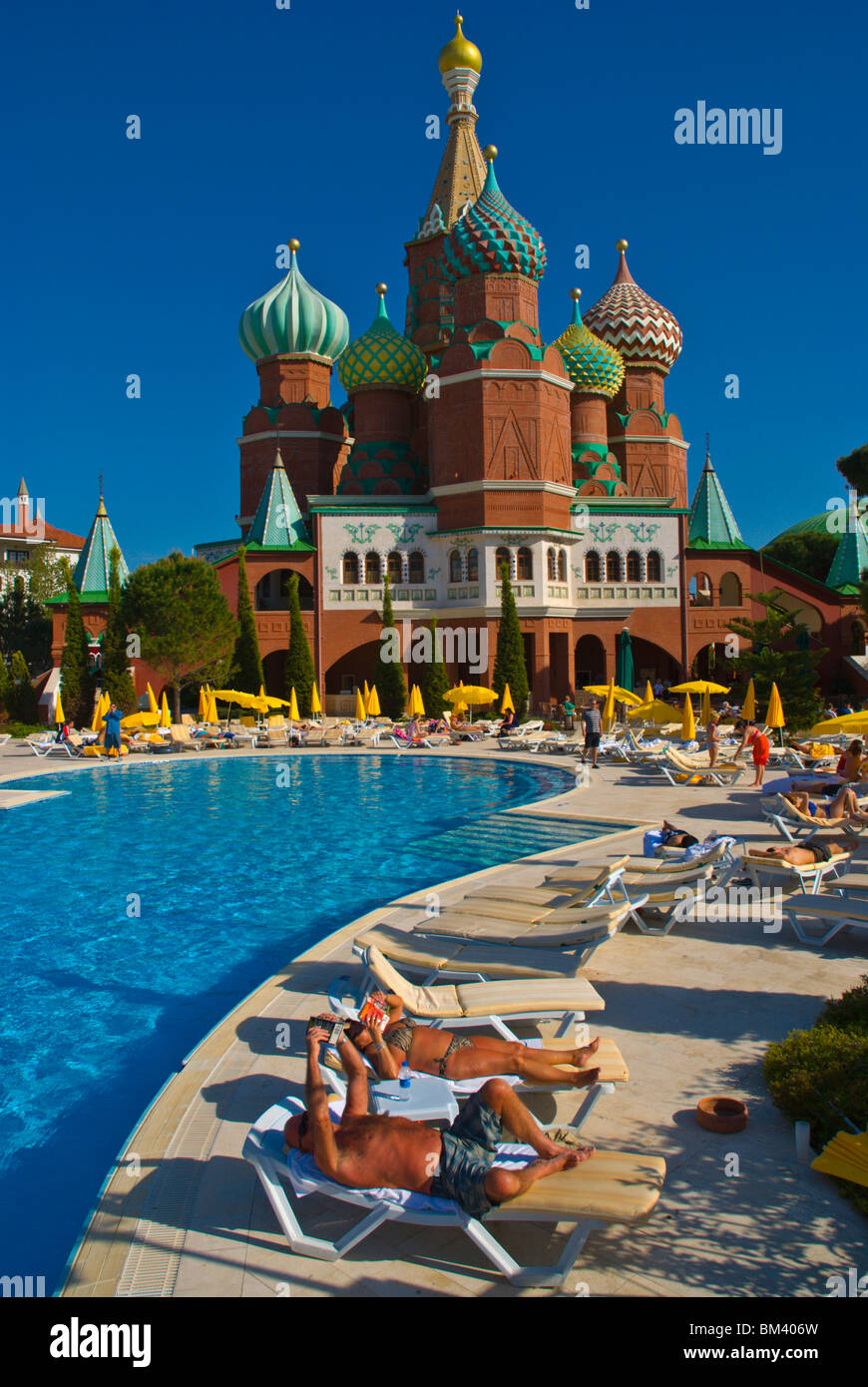 Kremlin Palace hotel complex Lara vicino a Antalya costa Mediterranea regione dell'Anatolia in Turchia Asia Foto Stock