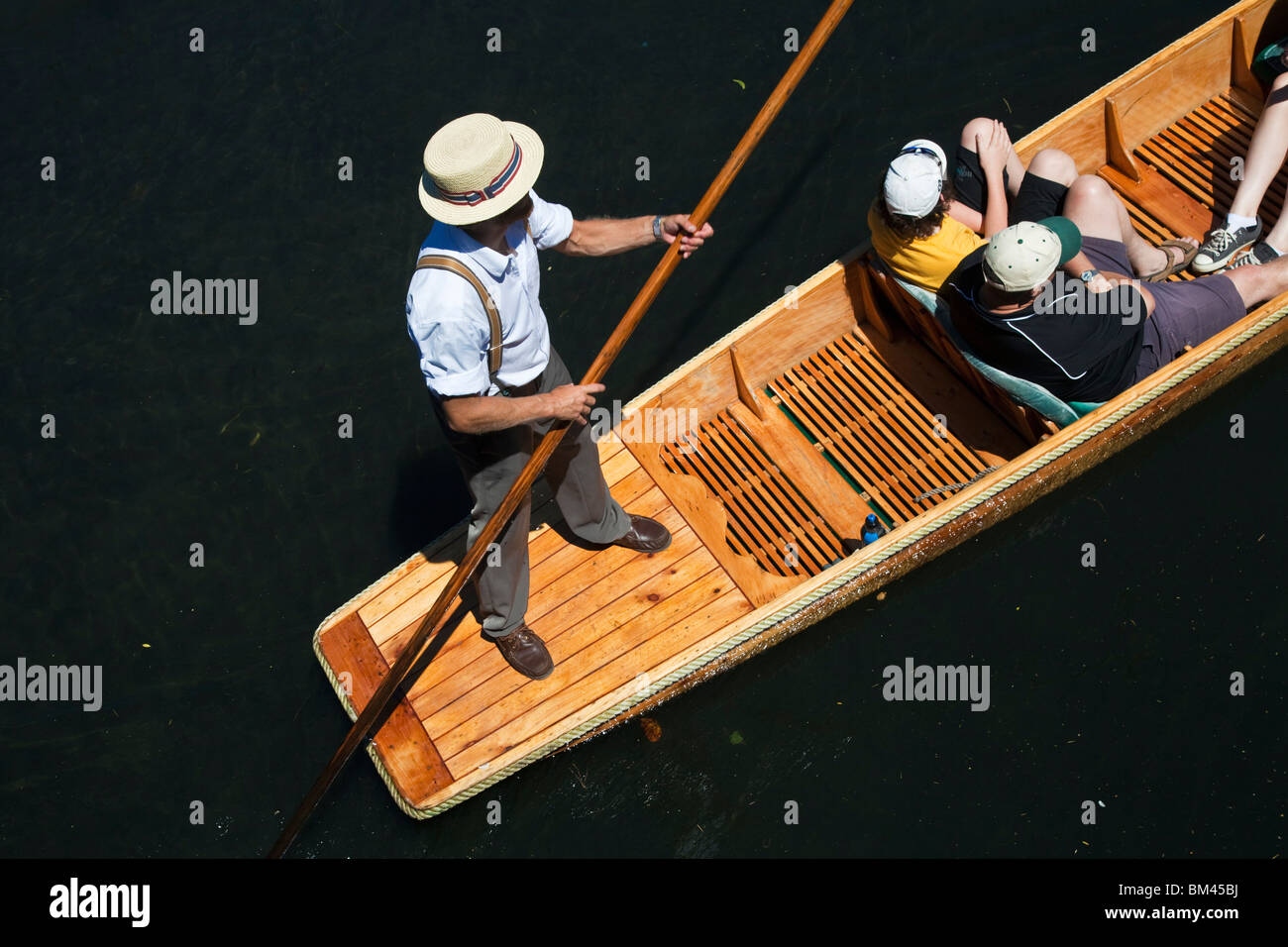 Punting sul fiume Avon, Christchurch, Canterbury, Isola del Sud, Nuova Zelanda Foto Stock