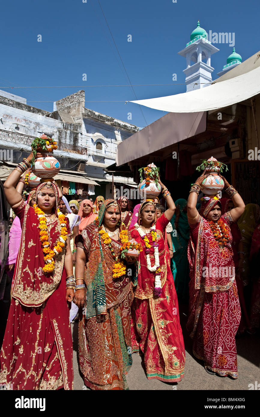 Corteo Nuziale. Pushkar. Il Rajasthan. India Foto Stock