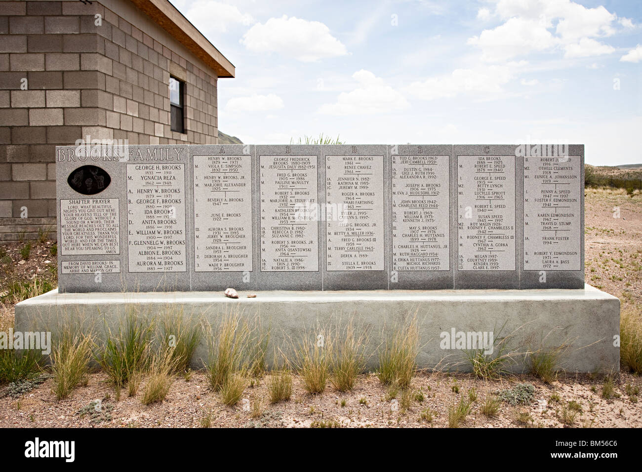 Memorial che mostra la genealogia della famiglia Brooks Concordia cimitero Shafter miniere di argento di Ghost Town Texas USA Foto Stock