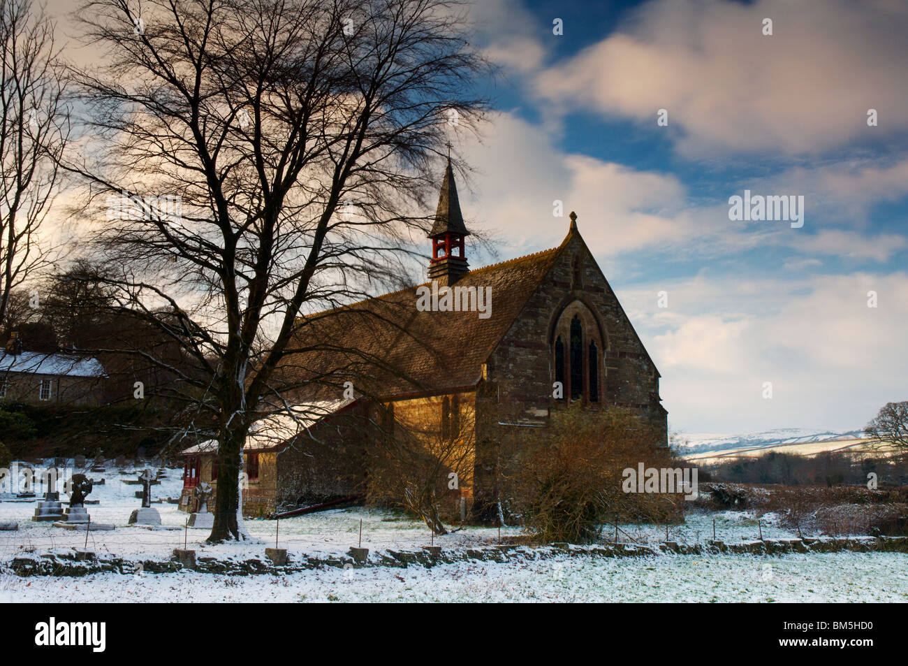 Nevicate invernali a Avonwick chiesa nel Devon Regno Unito Foto Stock