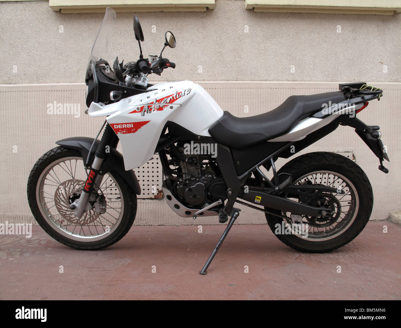 Derbi,Terra avventura,moto 125cc realizzato in Spagna Foto stock - Alamy