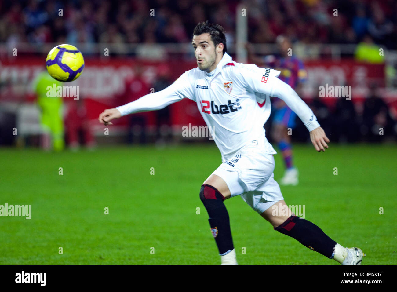 Alvaro Negredo guardando la sfera. Foto Stock
