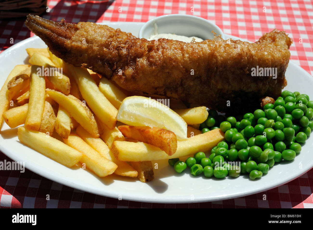 Pesce e patatine al Cafe a Londra Foto Stock