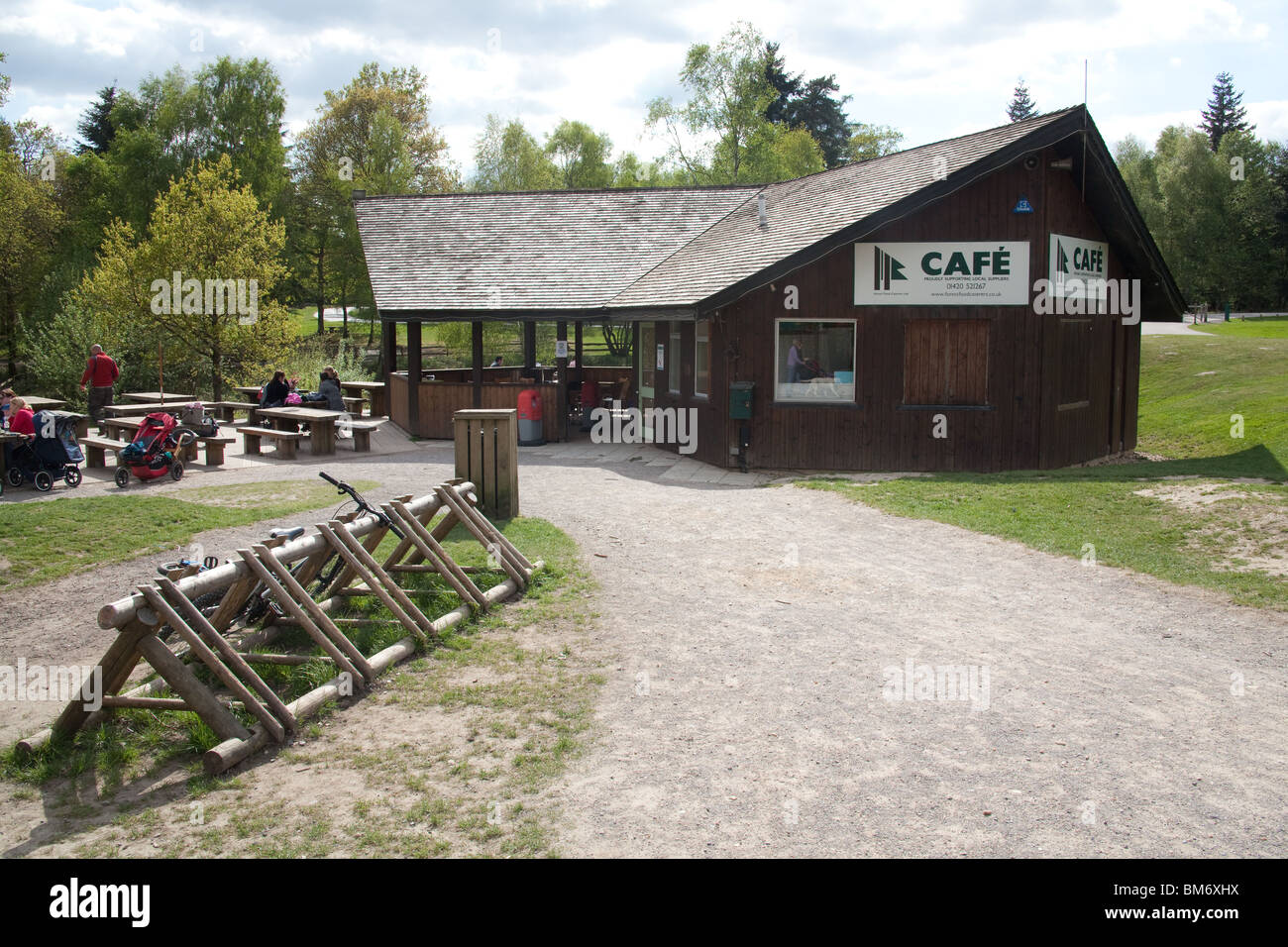 Cafe , Alice Holt , centro forestale, Farnham, Hampshire Inghilterra. Foto Stock