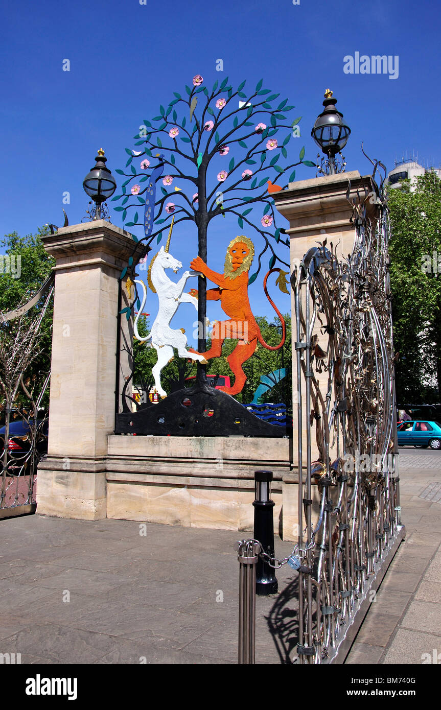 Queen Elizabeth Gate, Hyde Park, City of Westminster, Londra, Inghilterra, Regno Unito Foto Stock