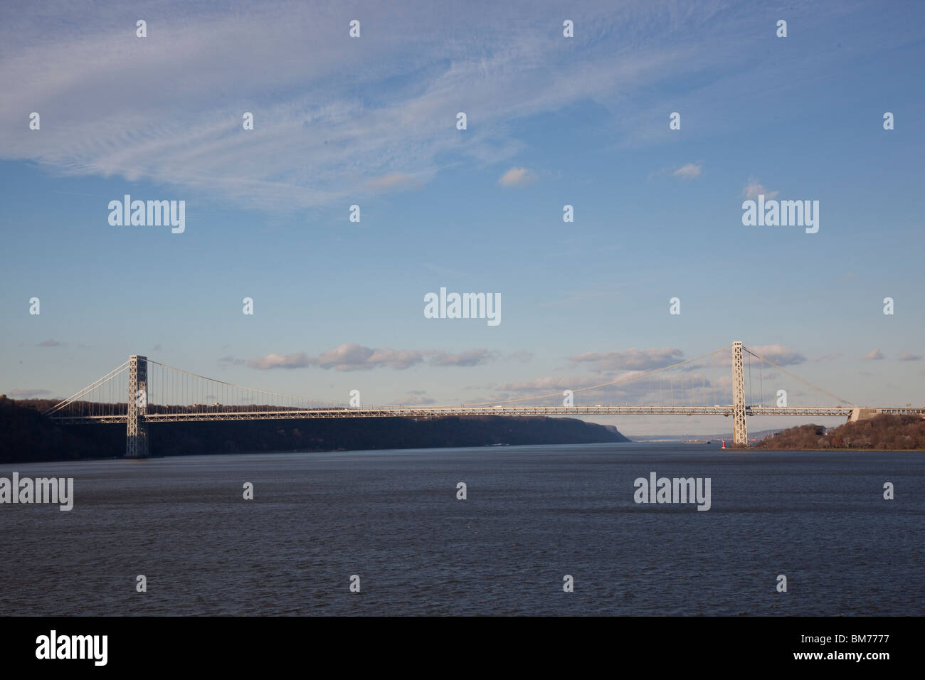 Il Ponte George Washington Bridge spanning del Fiume Hudson Foto Stock