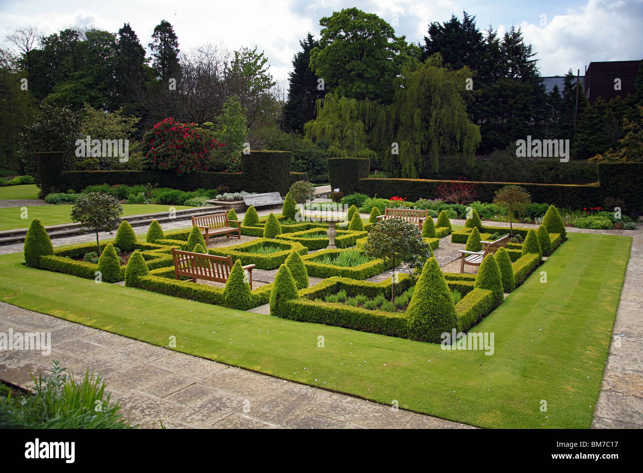 Il parterre in Kilver corte giardino, Shepton Mallet, Somerset, Inghilterra, Regno Unito Foto Stock