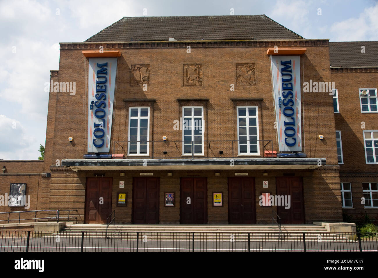 Il Colosseo, Watford, Regno Unito Foto Stock