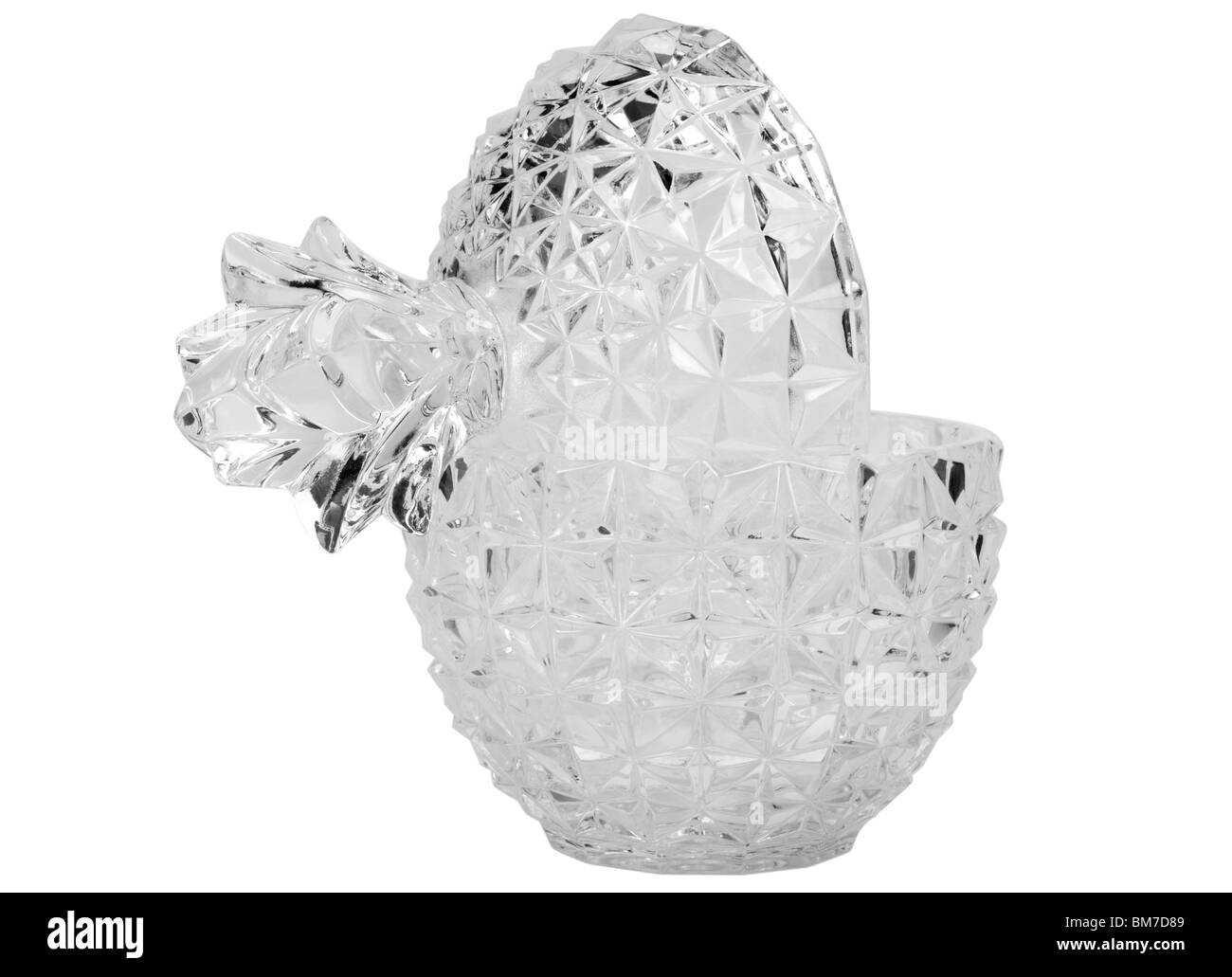 Close-up di un ananas cristalli a forma di ciotola con un coperchio Foto Stock