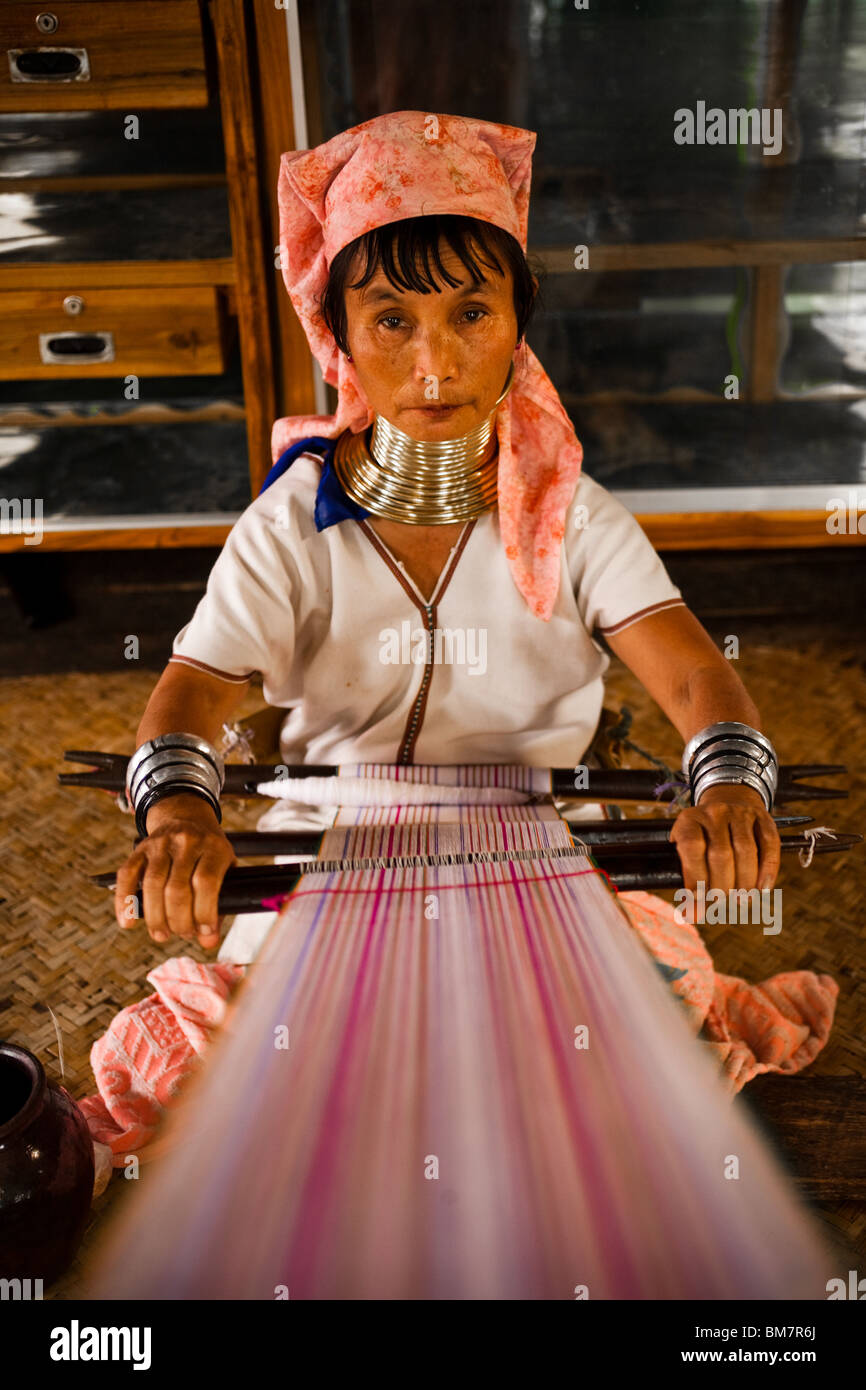 Ritratto di un lungo collo donna in Birmania Foto Stock