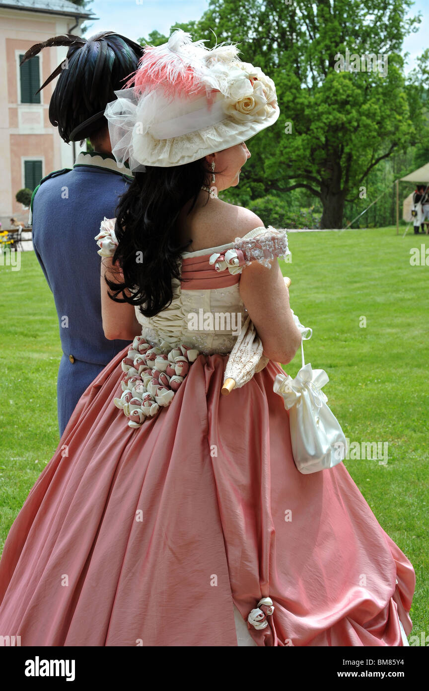 Costumi storici del XIX secolo nella ricostruzione di evento storico Foto Stock