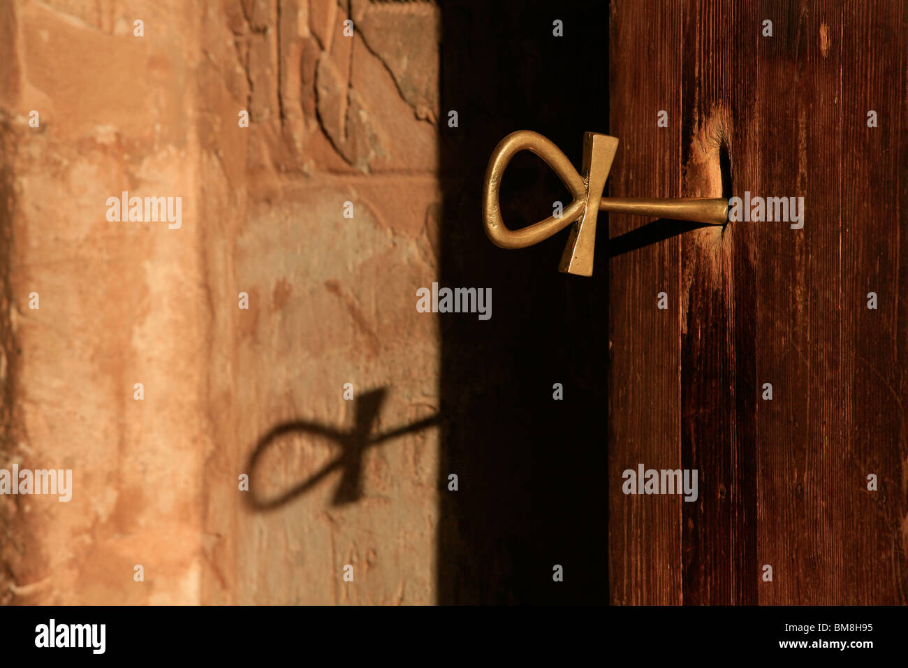 L'ingresso chiave (Ankh) al tempio di Ramesse II ad Abu Simbel Egitto Foto Stock