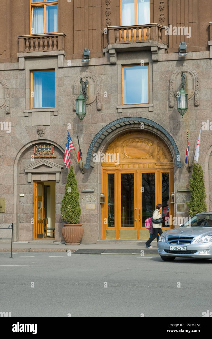 Ingresso principale della famosa Saint Petersburg Hotel Astoria Foto Stock