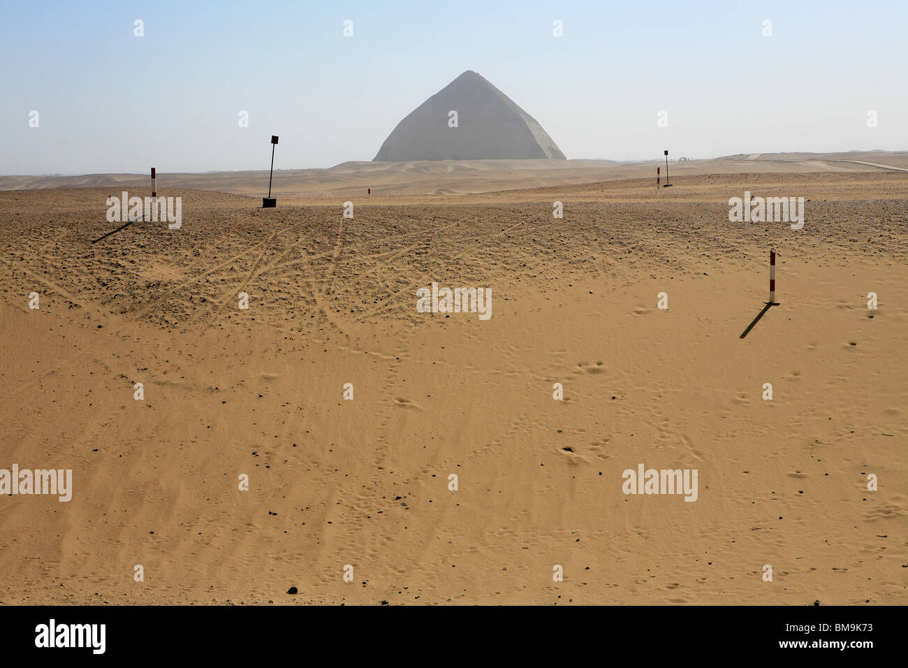 La Piramide piegata del faraone Sneferu (IV dinastia) a Dahshur, Egitto Foto Stock