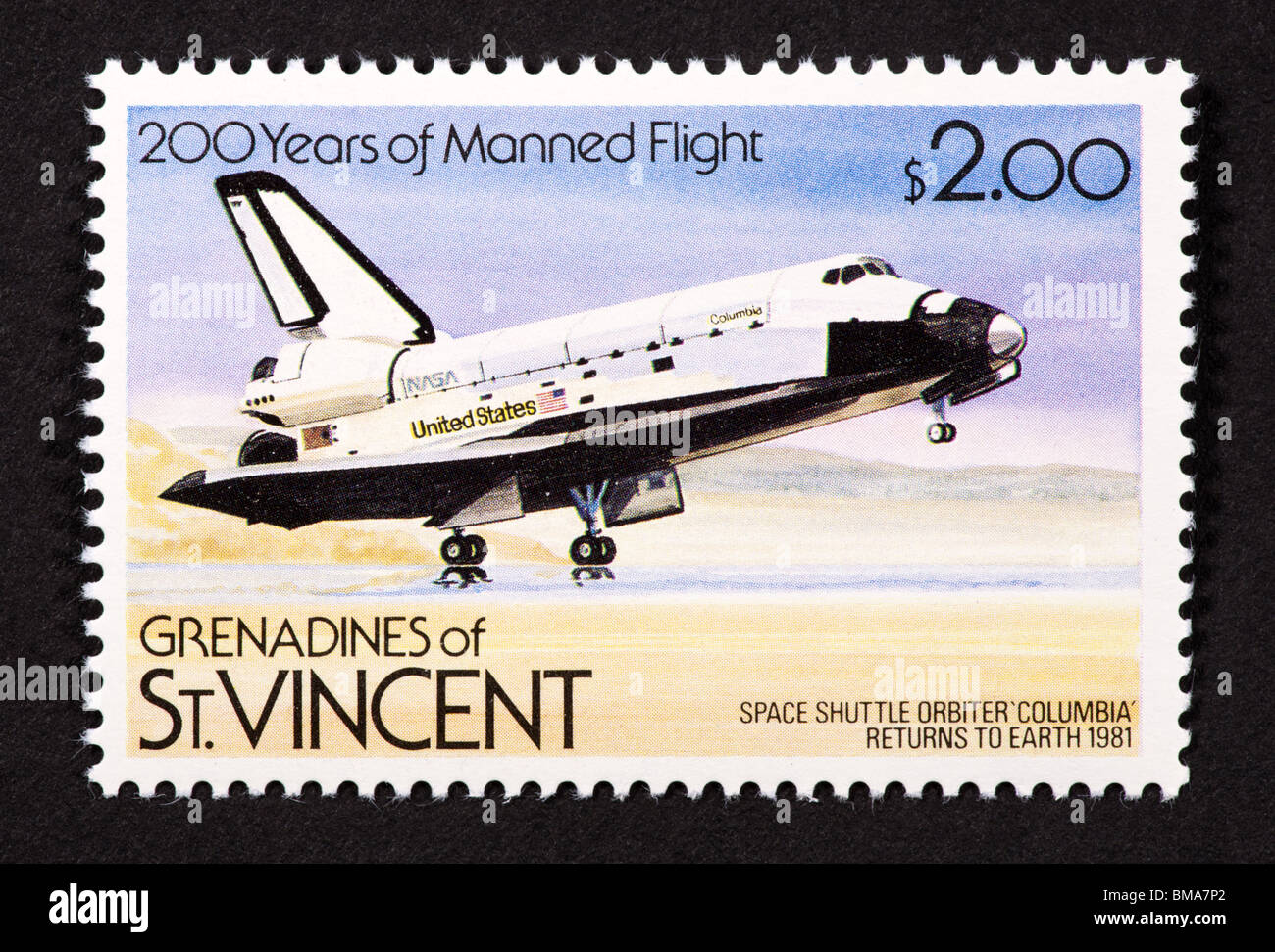 Francobollo da Grenadine di Saint Vincent raffigurante lo Space Shuttle. Foto Stock