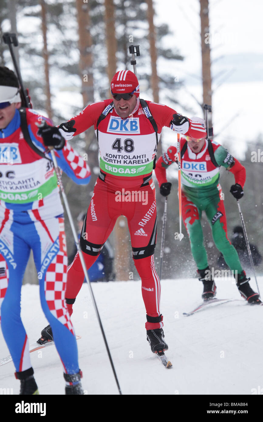 Matthias Simmen (48) Svizzera uomini 12.5km inseguimento IBU Coppa del Mondo di Biathlon Kontiolahti Finlandia 14 marzo 2010 Foto: ROB WATKINS Foto Stock