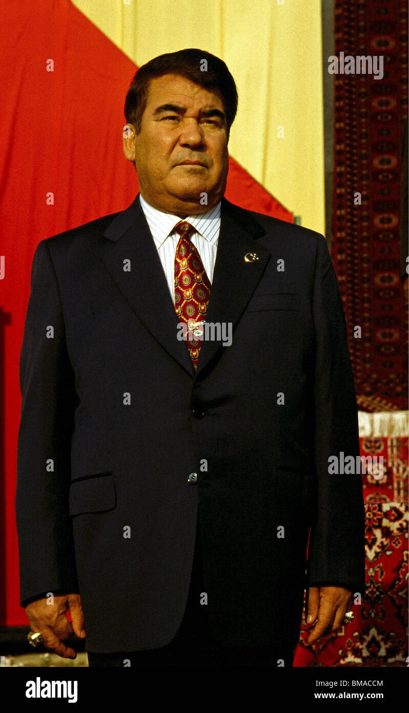 Ashgabat, Turkmenistan. Il Presidente Saparmurat Niyazov Türkmenbaşy Foto Stock