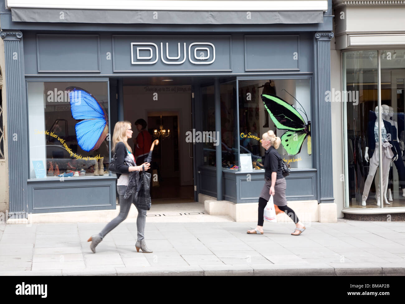 Duo negozio di scarpe, Milsom Street, Bath Foto Stock