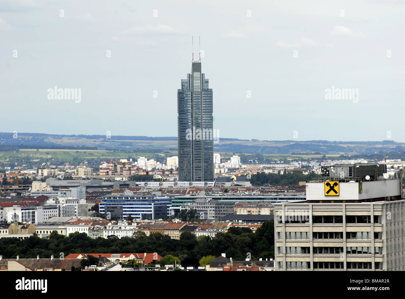 Panorama di Vienna - paesaggio della capitale austriaca città. Visto da Stephansdom. Foto Stock