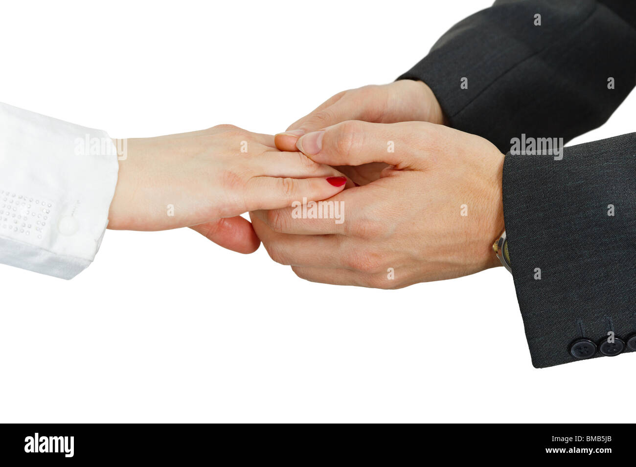 Donne in mano gli uomini con le mani in mano, isolato su sfondo bianco Foto Stock