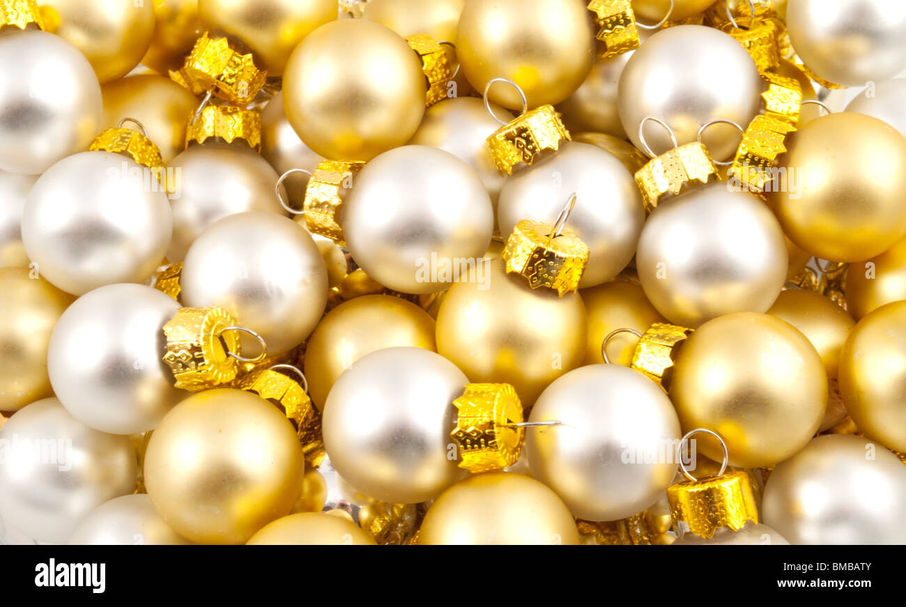 Pacchetto completo di argento opaco e oro palle di Natale Foto Stock