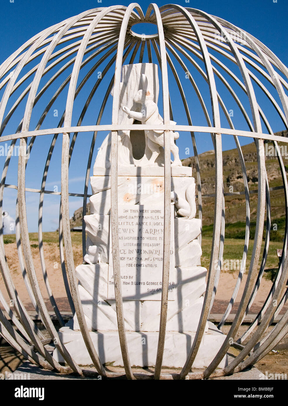Un monumento a Lewis Carroll e Alice nel Paese delle Meraviglie Foto Stock