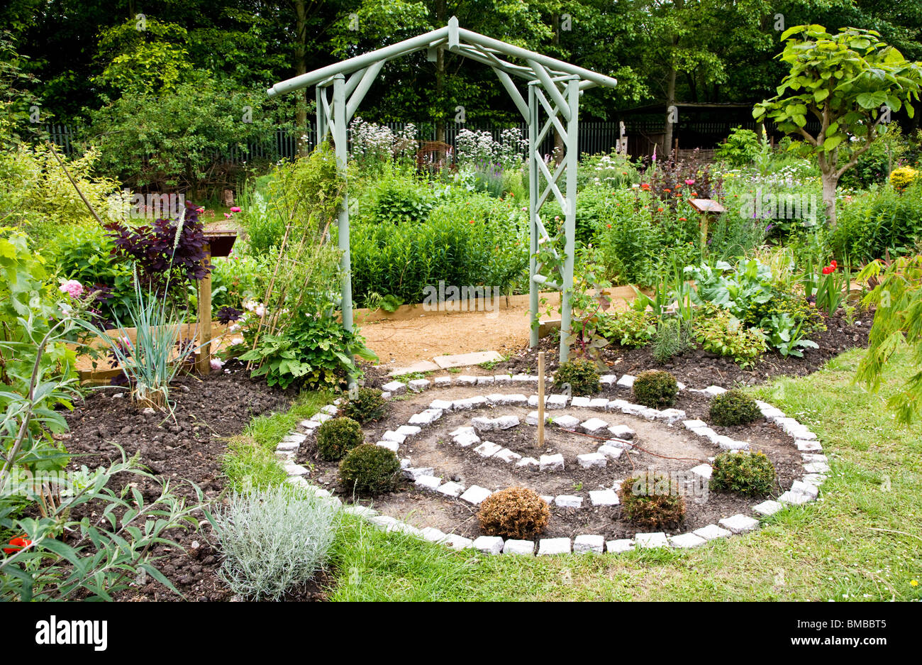 La fede nel giardino ramoscelli di giardini in Swindon, Wiltshire, Inghilterra, Regno Unito Foto Stock