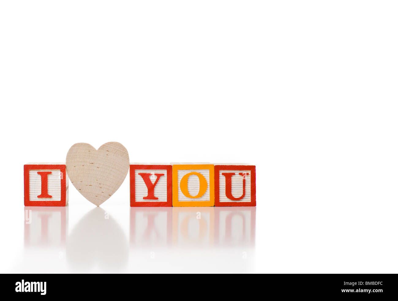Colorata per bambini ortografia blocchi ti amo con un cuore Foto Stock