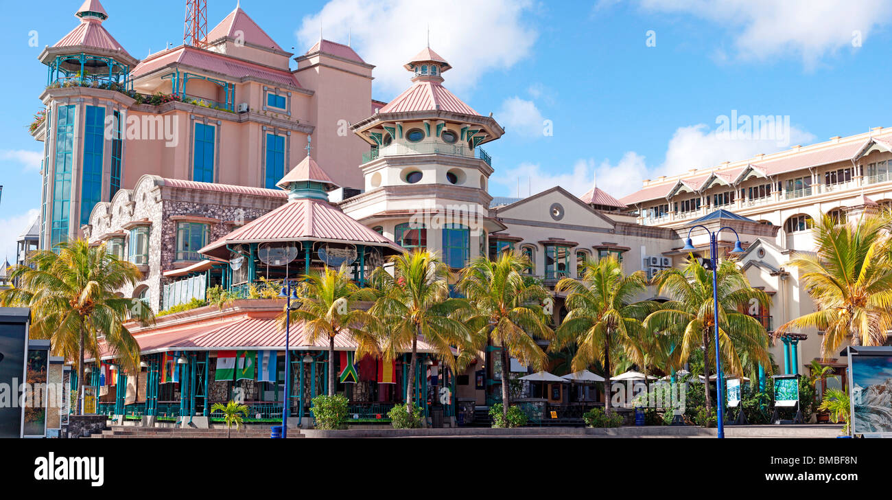 La costruzione di edifici commerciali, ristoranti, uffici, cinema al Caudan Waterfront in Port-Louis,Maurizio Foto Stock