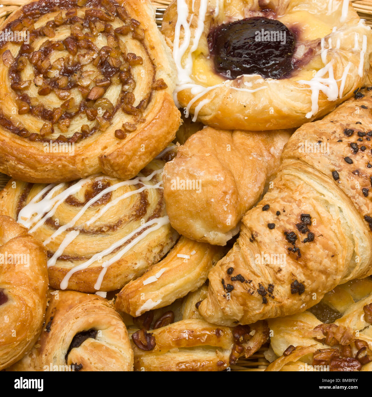 Chiudere lo sfondo immagine in alto del francese e danese Puff Pastry tratta. Foto Stock