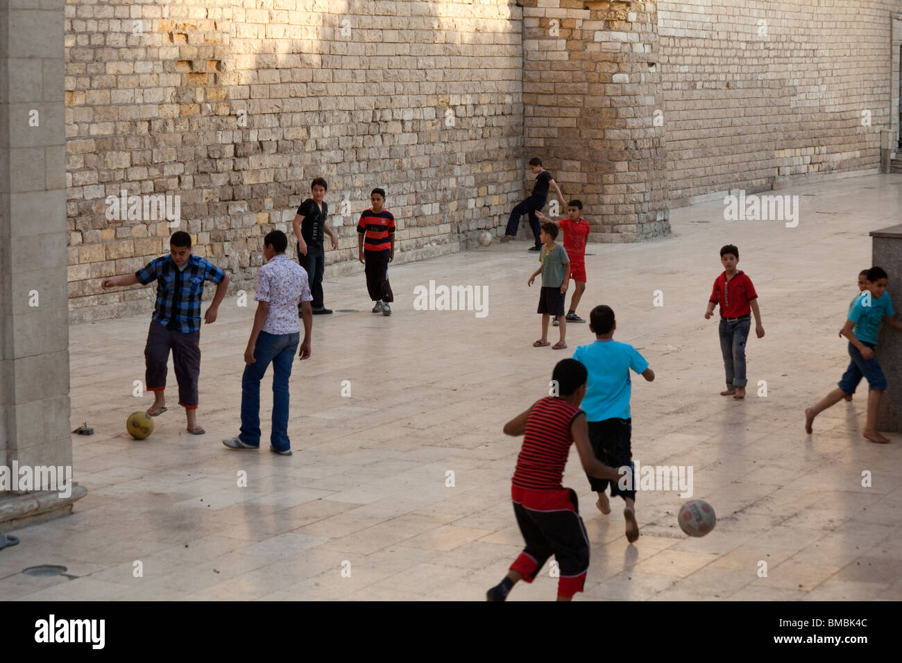 I giocatori di calcio, il Cairo, Egitto. Foto Stock