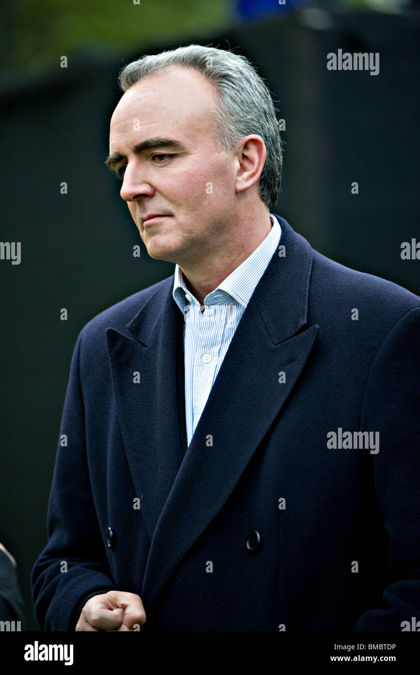 Newsreader James si accoppia Foto Stock