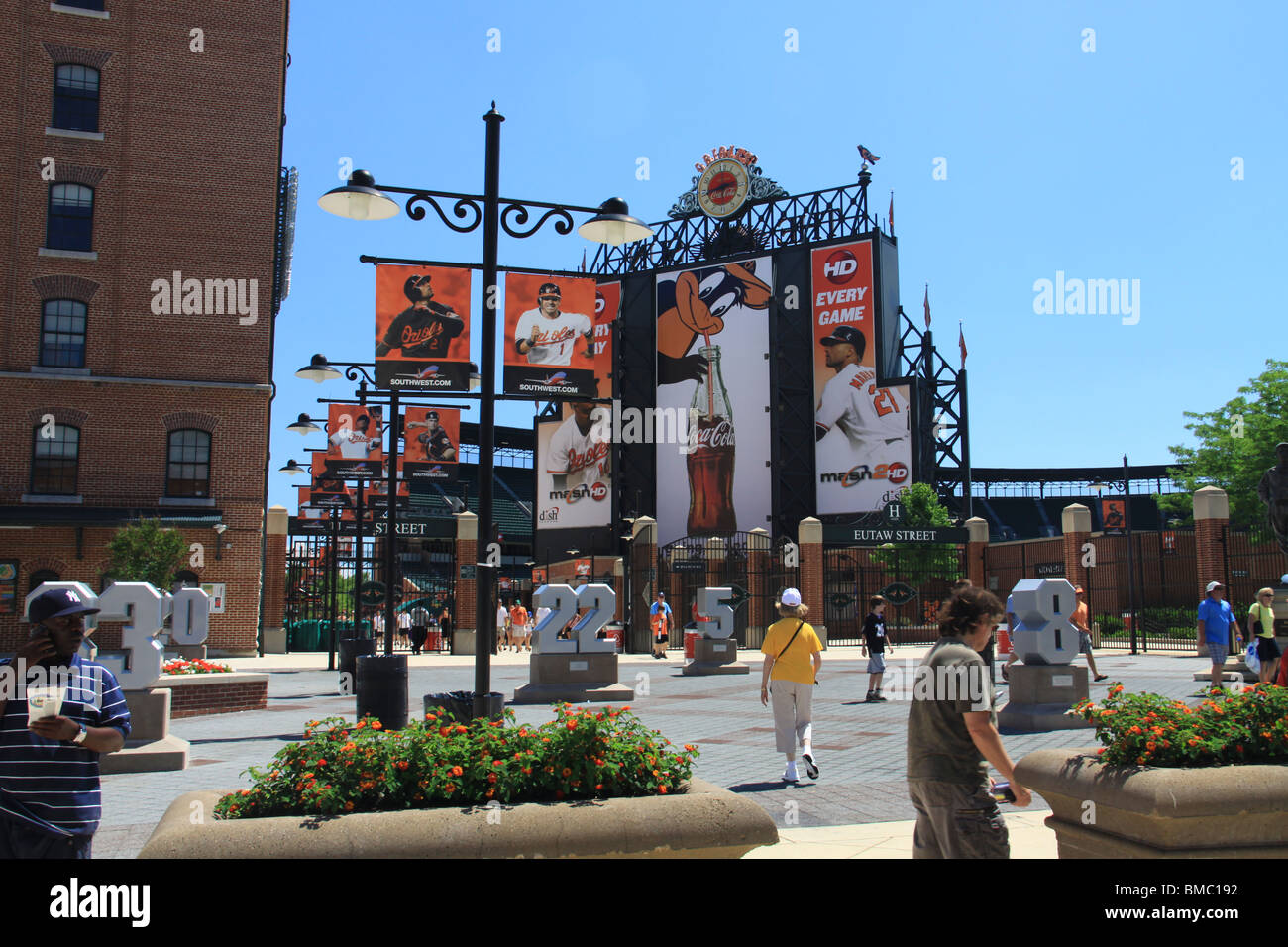 Rigogolo Park a Camden Yards, la bella baseball-unica struttura nel centro di Baltimore è la sede ufficiale del Orioles. Foto Stock
