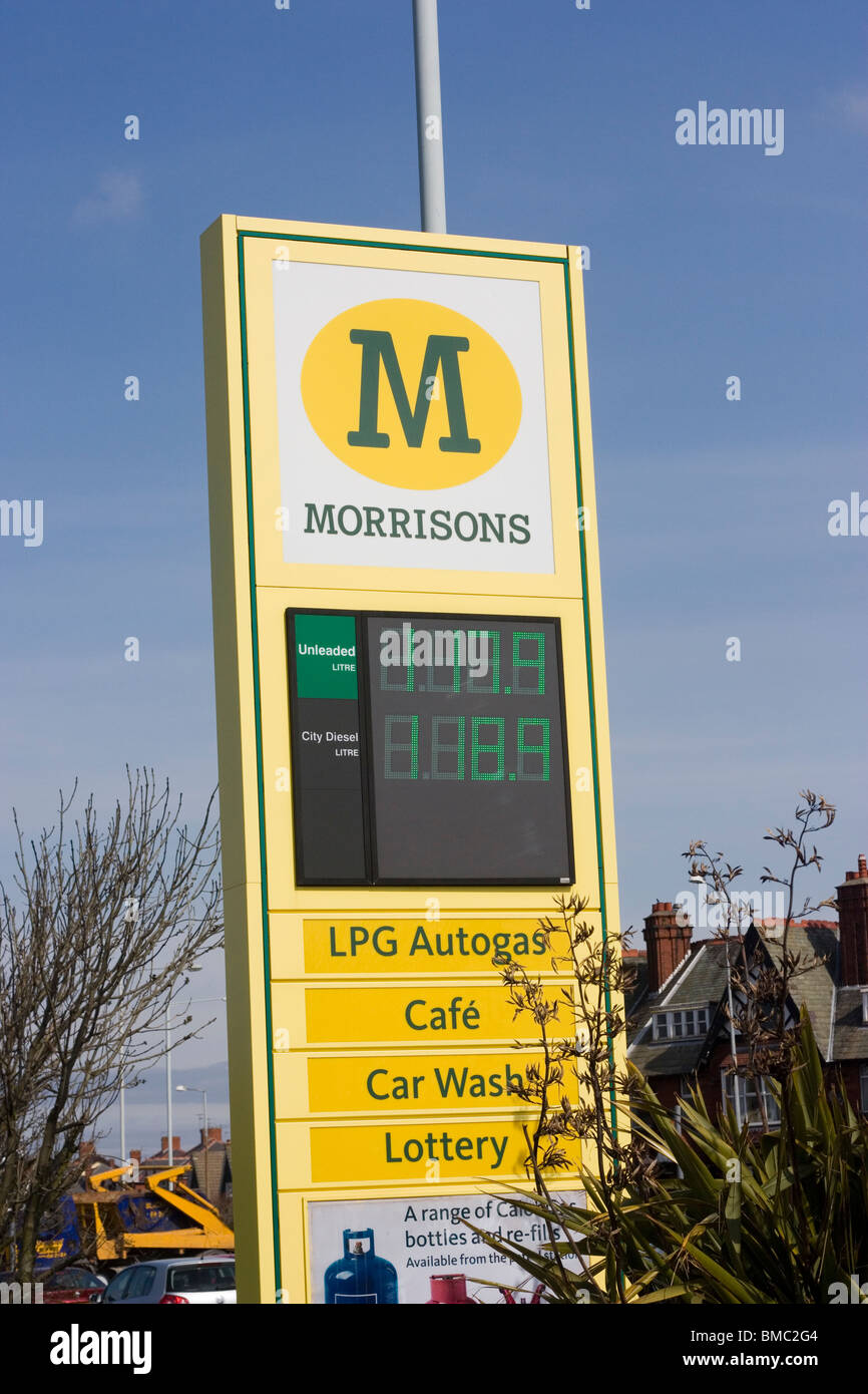 Morrisons supermercato stazione di benzina Foto Stock