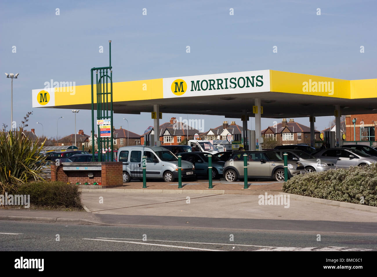 Morrisons supermercato stazione di benzina Foto Stock