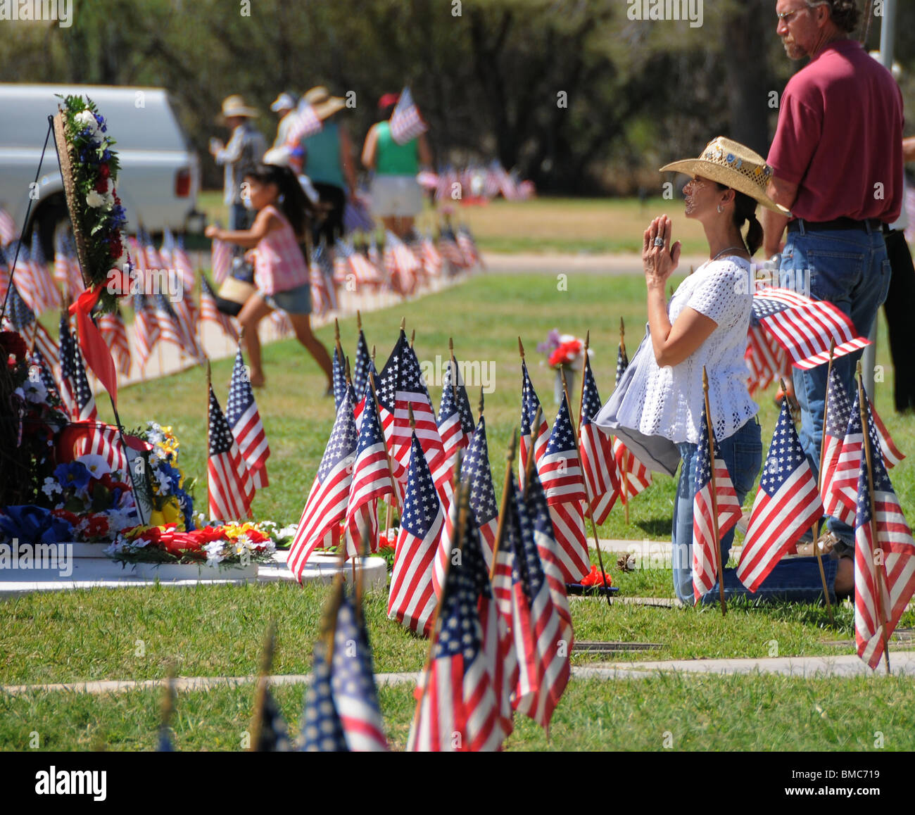 Veterani militari scomparsi sono stati onorati presso il Memorial Day Servizi a South Lawn cimitero, Tucson, Arizona, Stati Uniti. Foto Stock