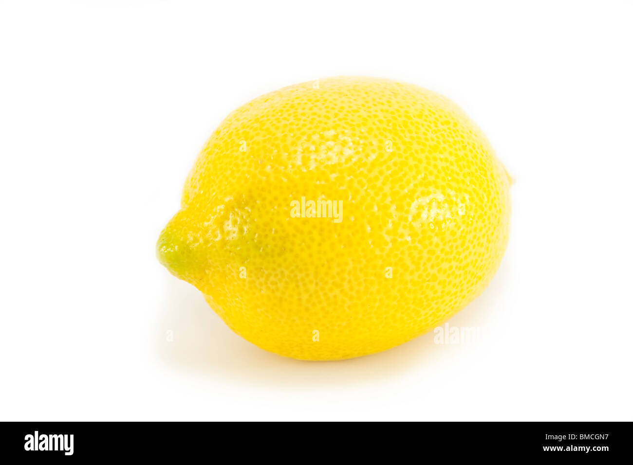 Limone intero isolato su bianco Foto Stock