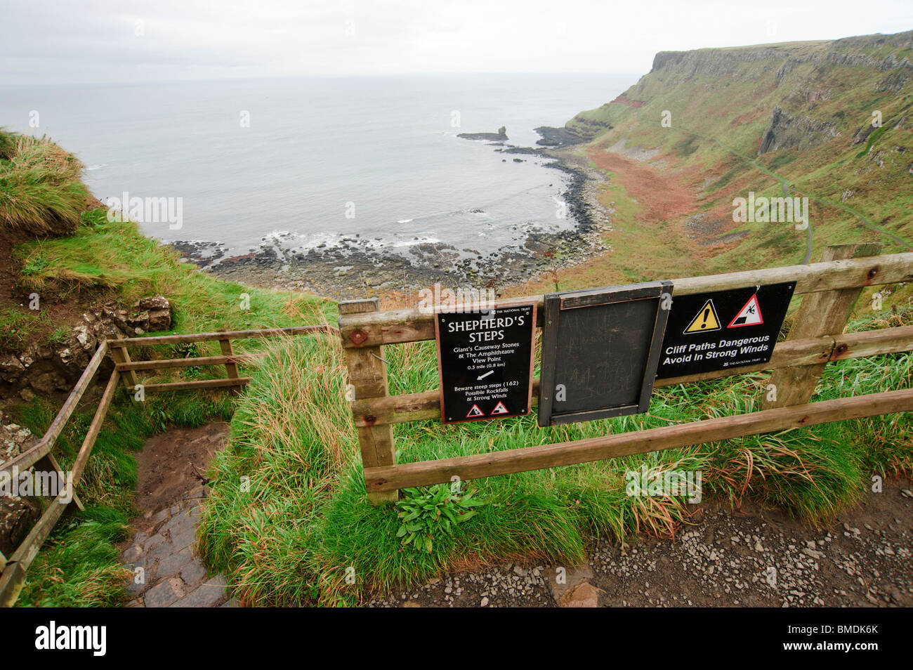 Pastore la procedura, Giant's Causeway, Bushmills, County Antrim, Irlanda del Nord Foto Stock