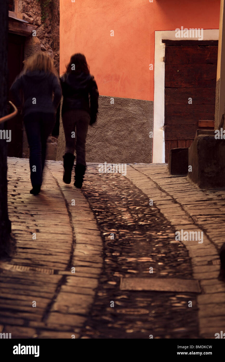 Street view nel medievale borgo arroccato di Saorge Foto Stock