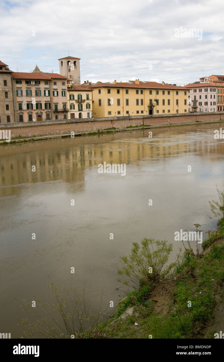 Città pisas in Toscana Italia Centrale Toscana italiana Fiume Arno sul Mar Ligure Foto Stock